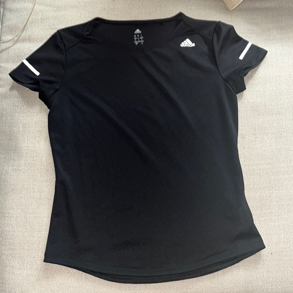 Adidas tee. Cute cut. Good condition.